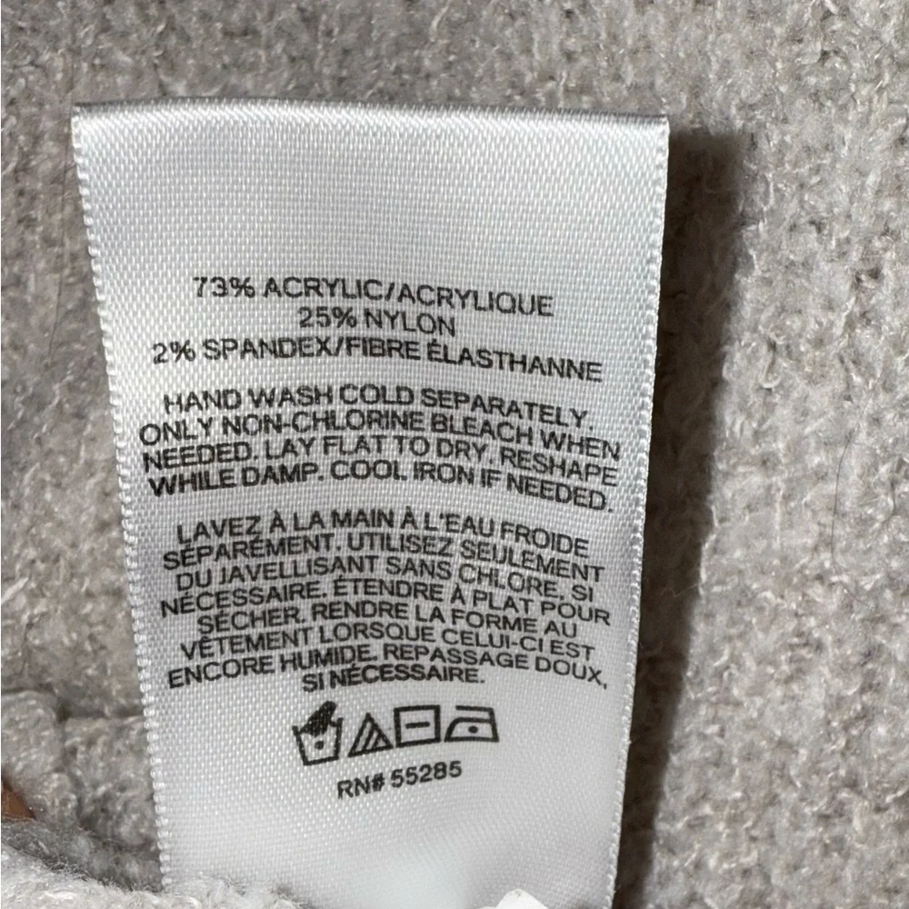Express Soft Off White Sweater - Picture 5 of 5